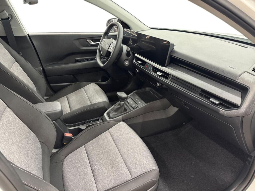 Kia Stonic 2026 Valkoinen