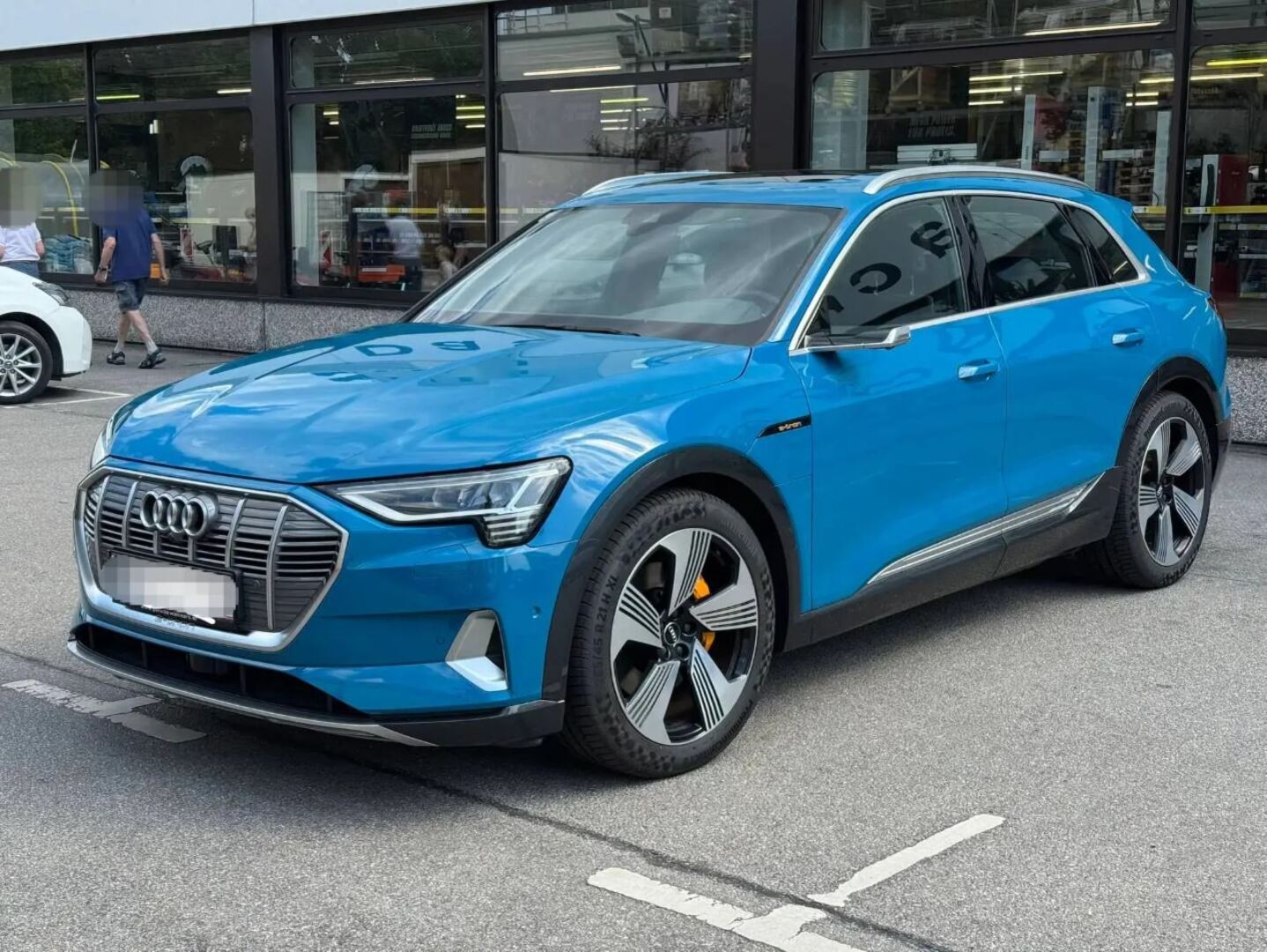 Audi e-tron