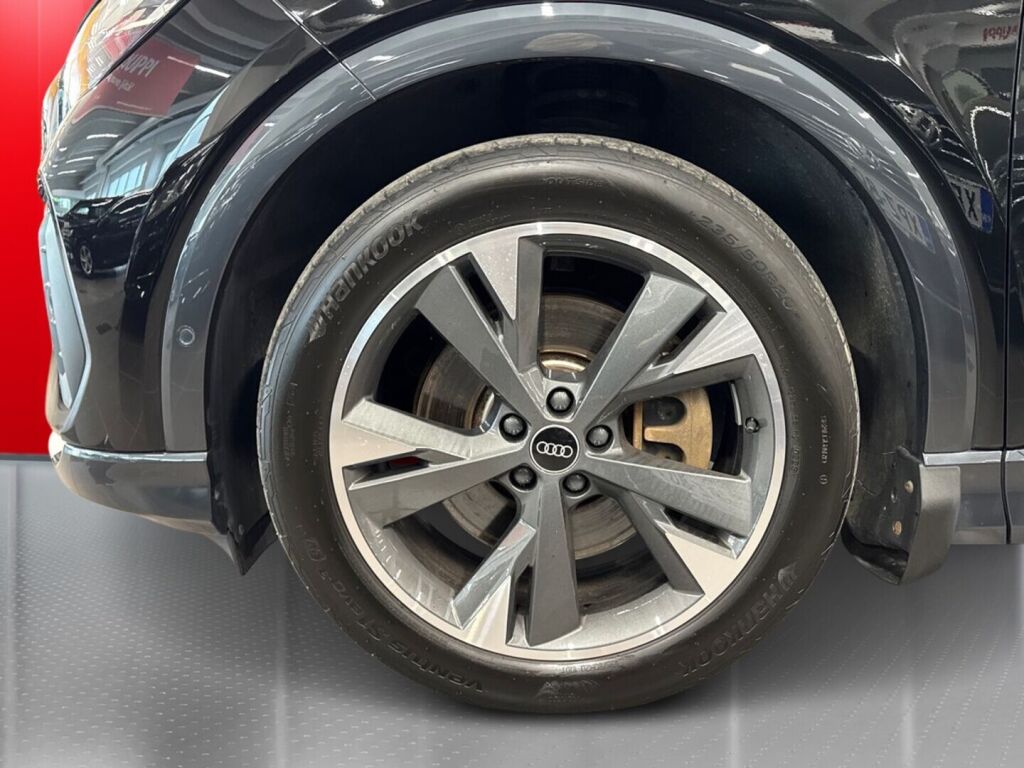 Audi Q4 e-tron 2023 