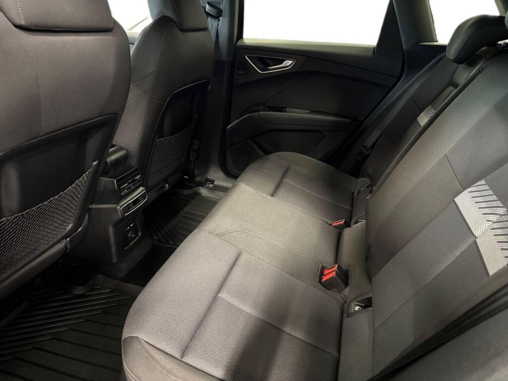 Audi Q4 e-tron 2023 