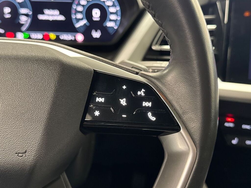 Audi Q4 e-tron 2023 