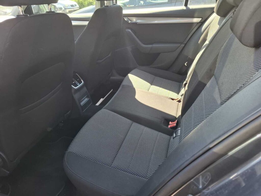 Skoda Octavia 2016 Harmaa