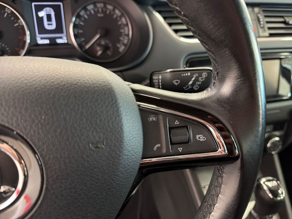 Skoda Octavia 2016 Harmaa