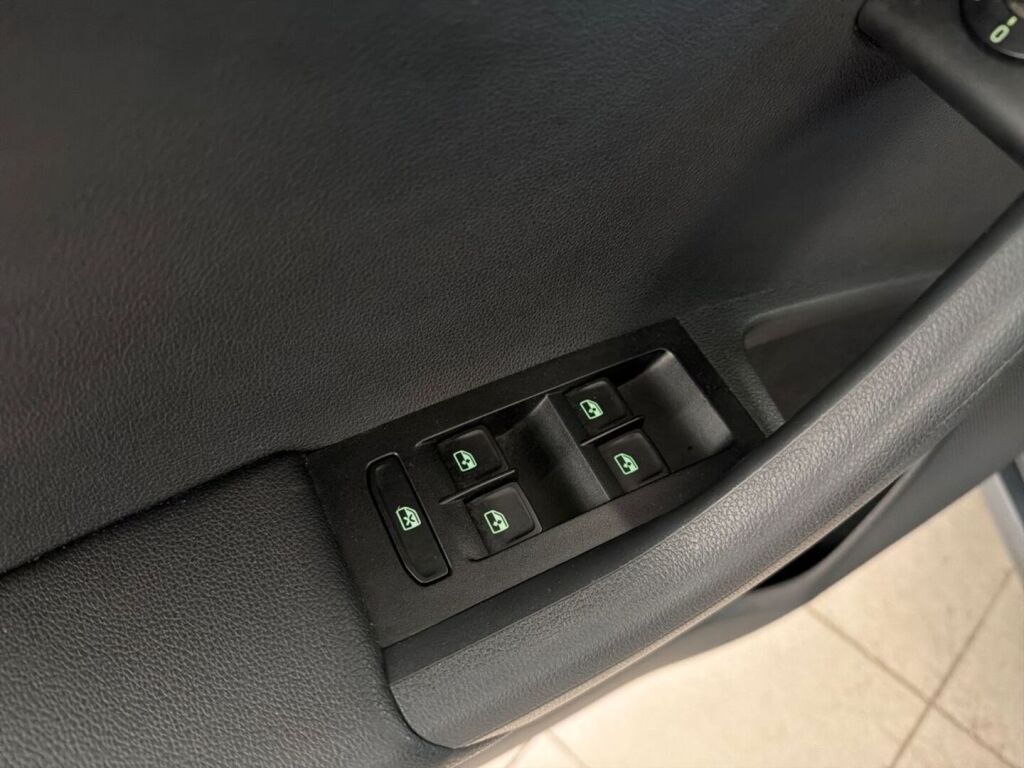 Skoda Octavia 2016 Harmaa