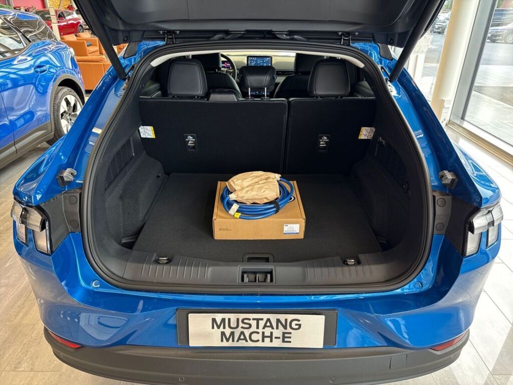 Ford Mustang Mach-E 2026 Velocity Blue