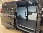 Ford Transit Custom 2026 Musta