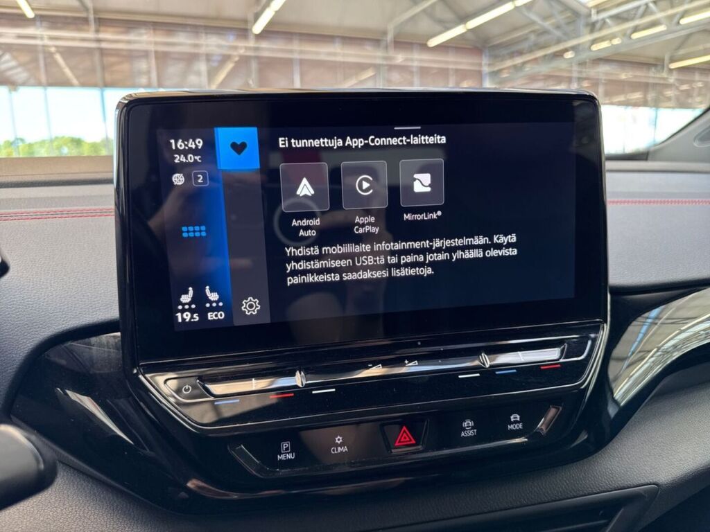 Volkswagen ID.4 2022 Metallivalkoinen / Musta katto