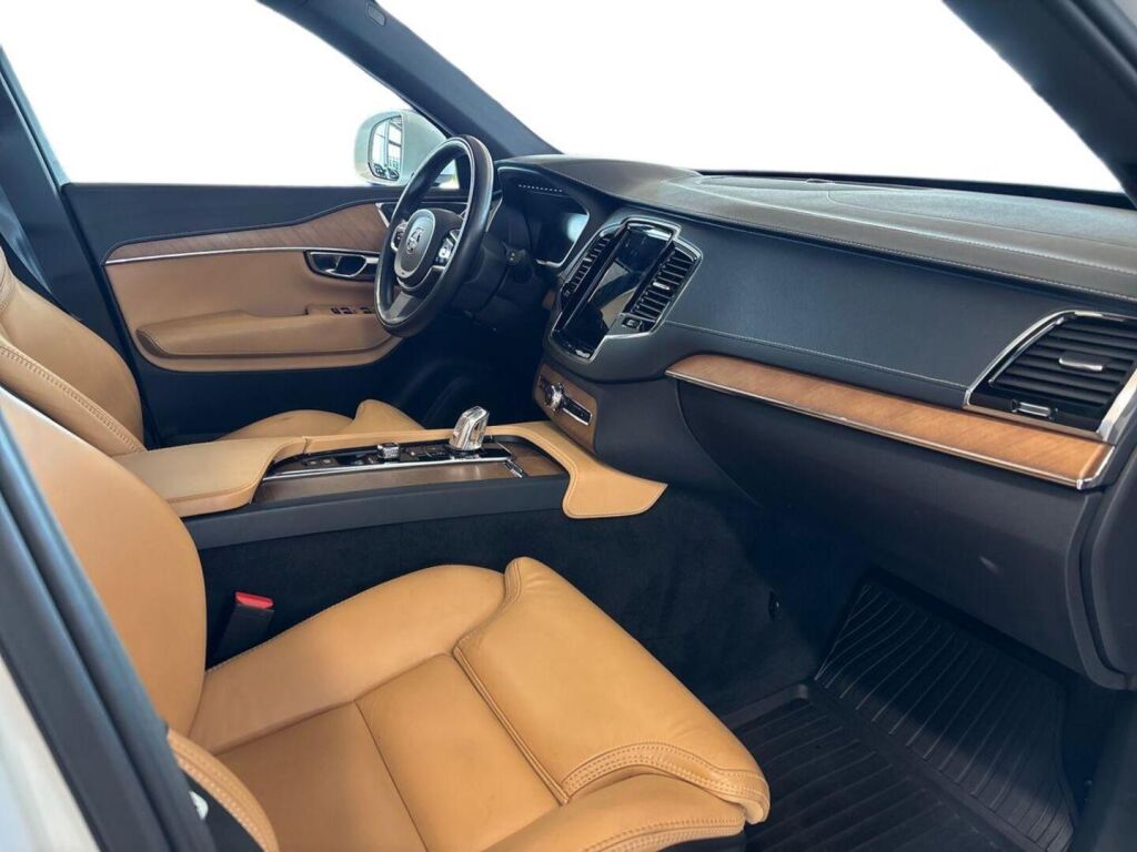 Volvo XC90 2017 Valkoinen