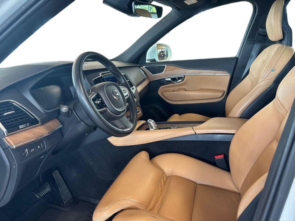 Volvo XC90 2017 Valkoinen