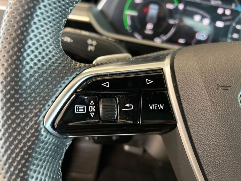 Audi e-tron 2023 