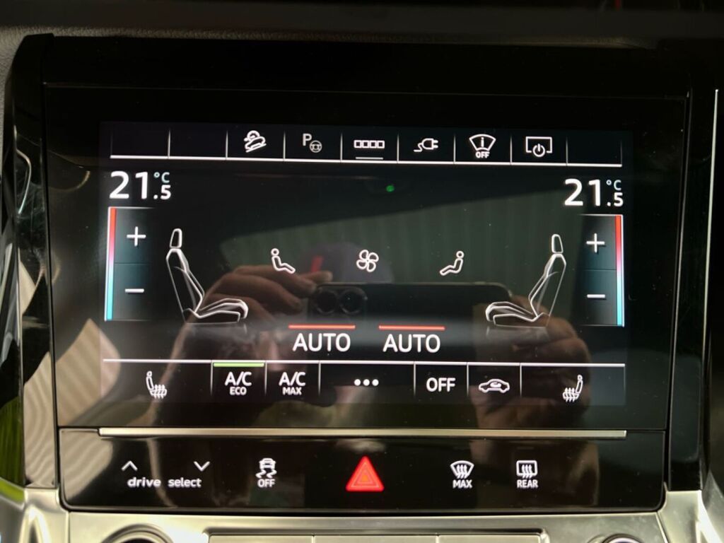 Audi e-tron 2023 