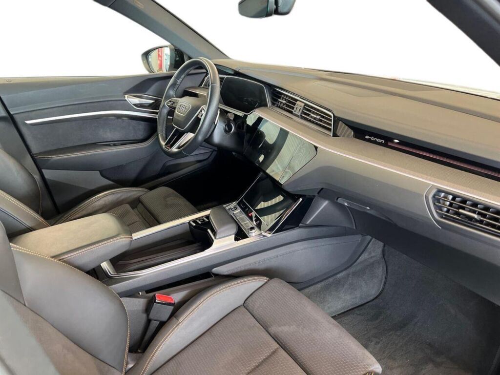 Audi e-tron 2023 