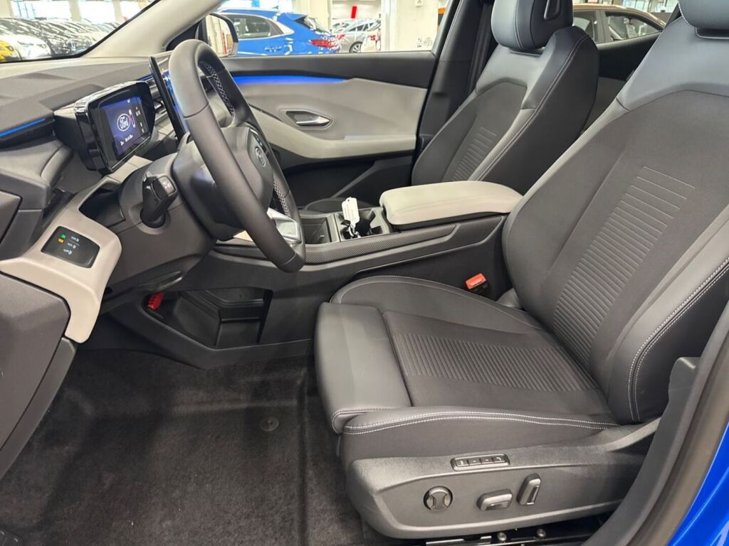 Ford Explorer 2026 Sininen