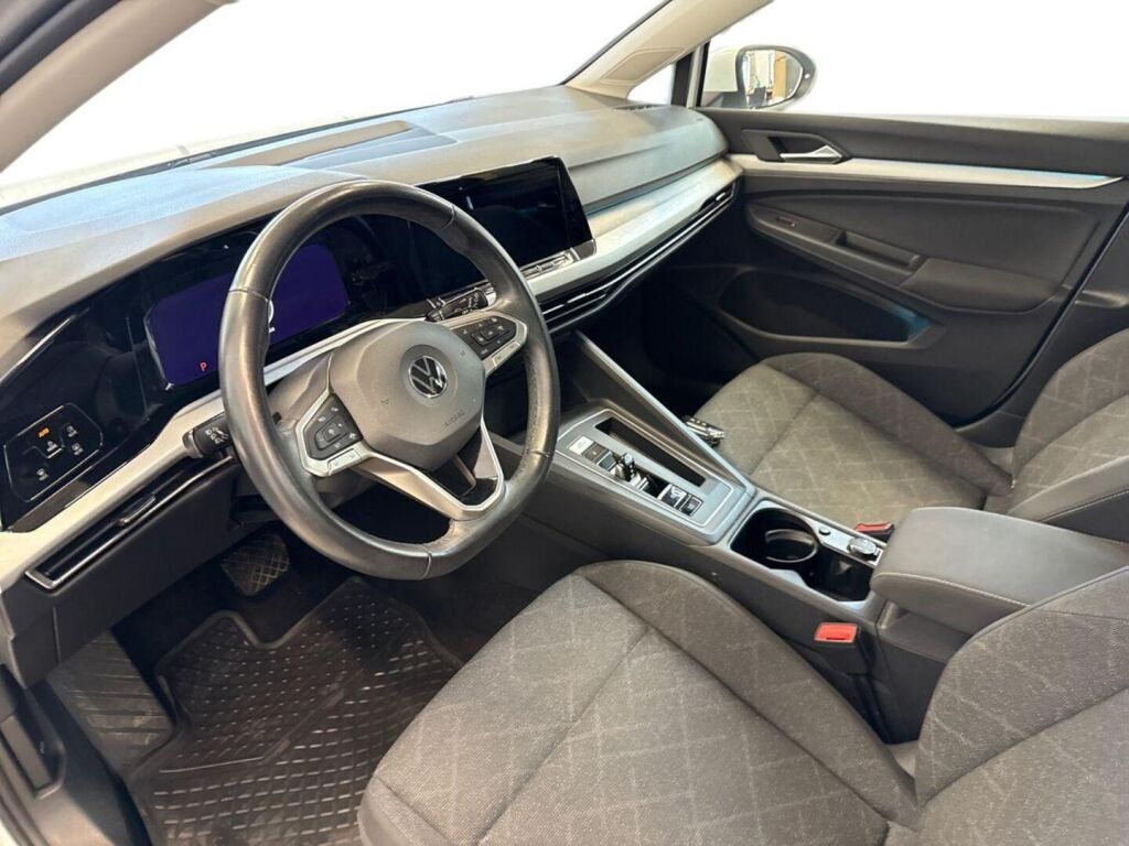 Volkswagen Golf 2021 