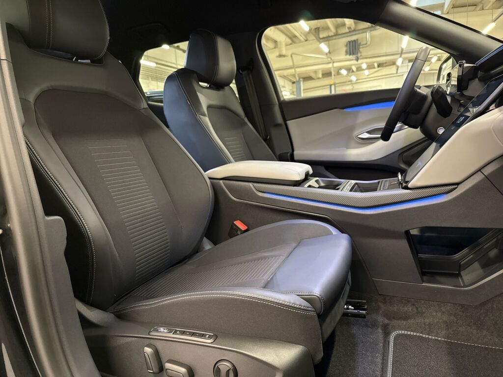 Ford Capri 2026 Musta