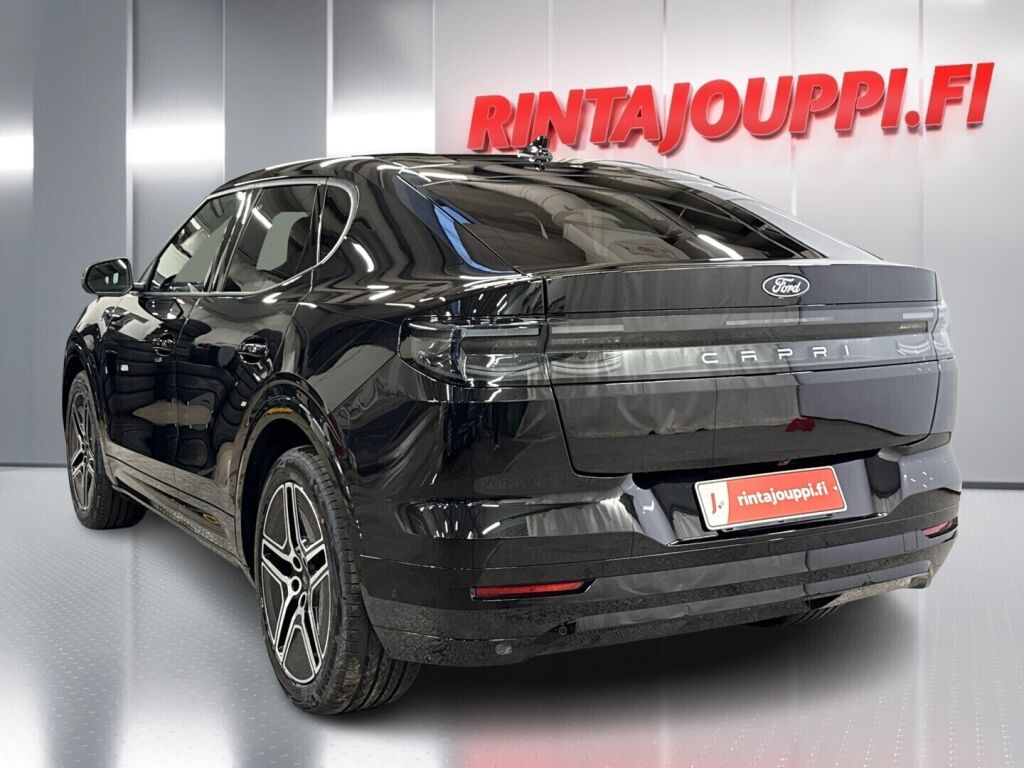 Ford Capri 2026 Musta