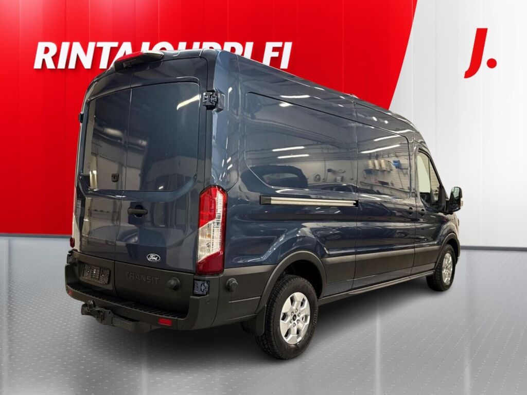 Ford Transit 2026 Sininen