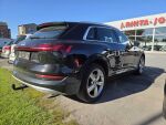 Audi e-tron 2020 Musta