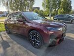 BMW iX 2022 Punainen