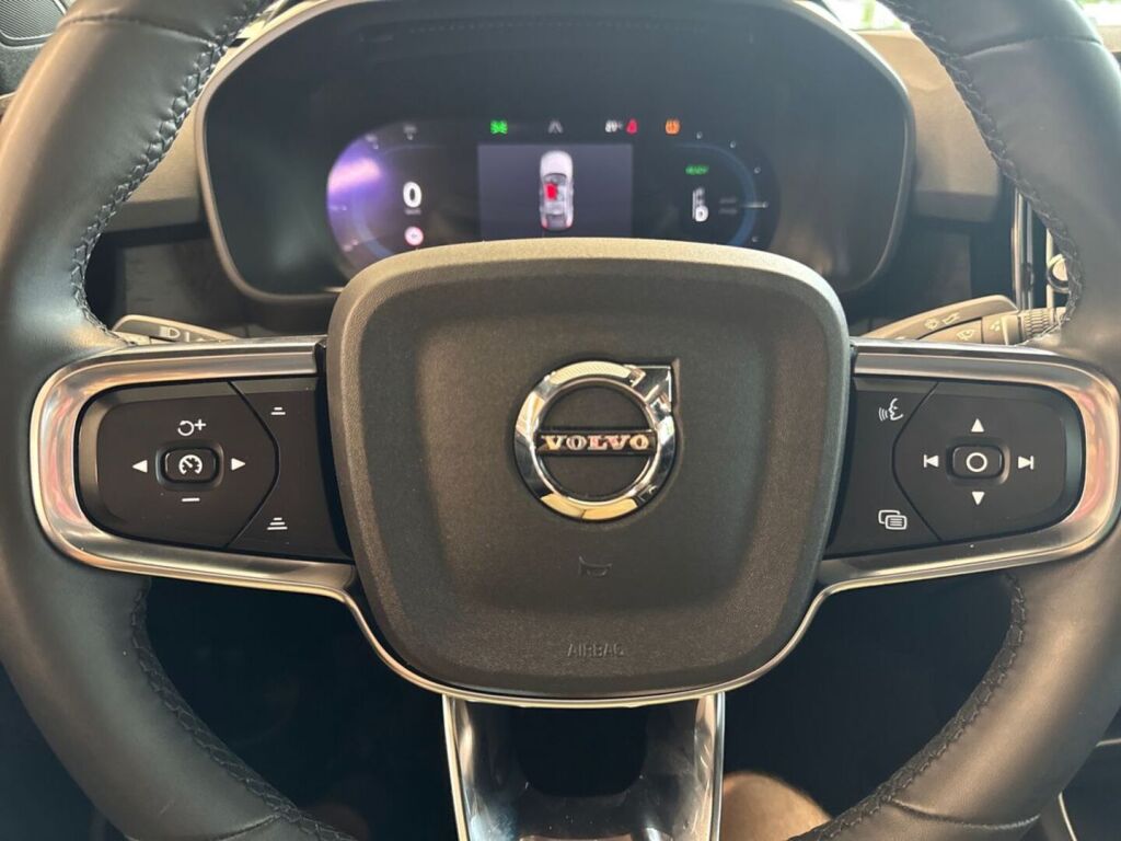 Volvo C40 2023 Sininen