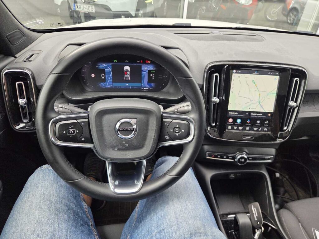 Volvo C40 2024 Valkoinen