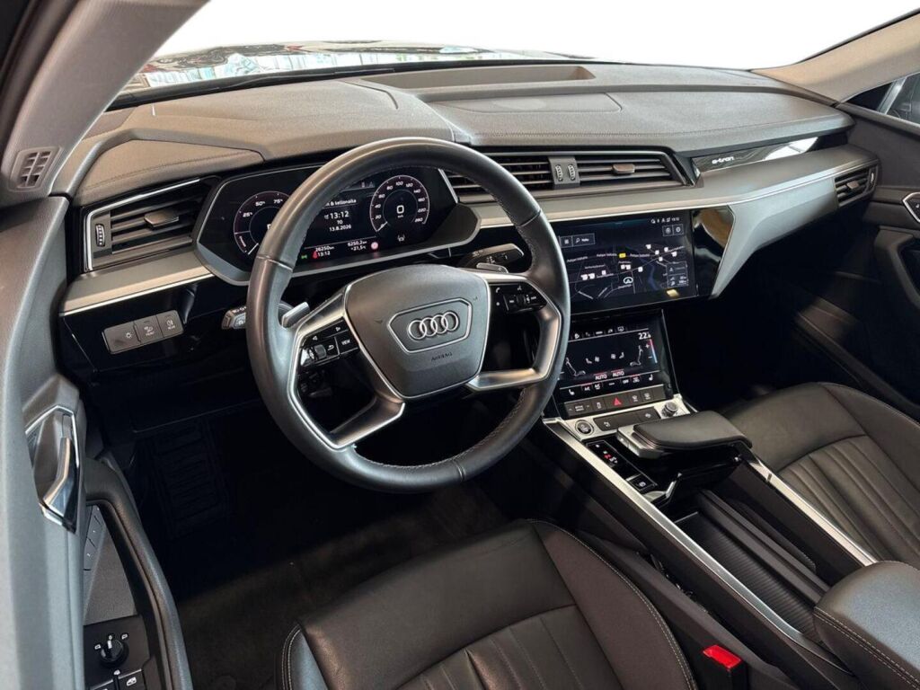 Audi Q8 e-tron 2023 Harmaa