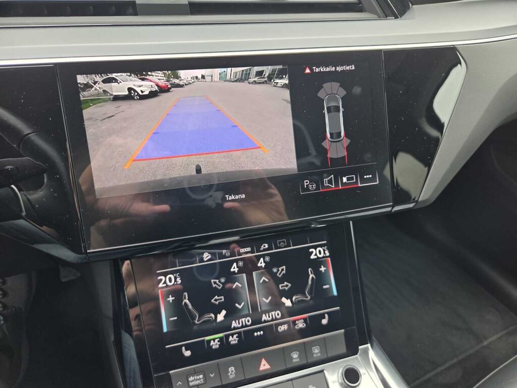 Audi Q8 e-tron 2024 Harmaa