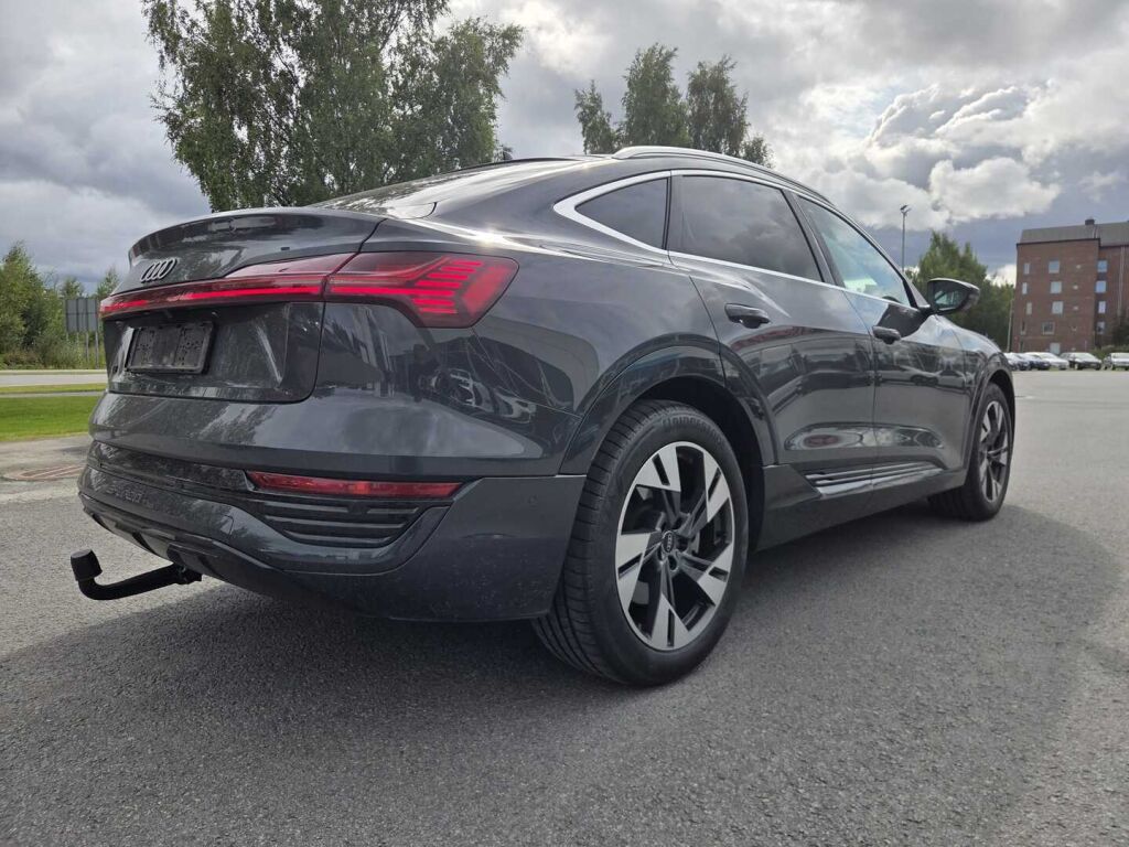 Audi Q8 e-tron 2024 Harmaa