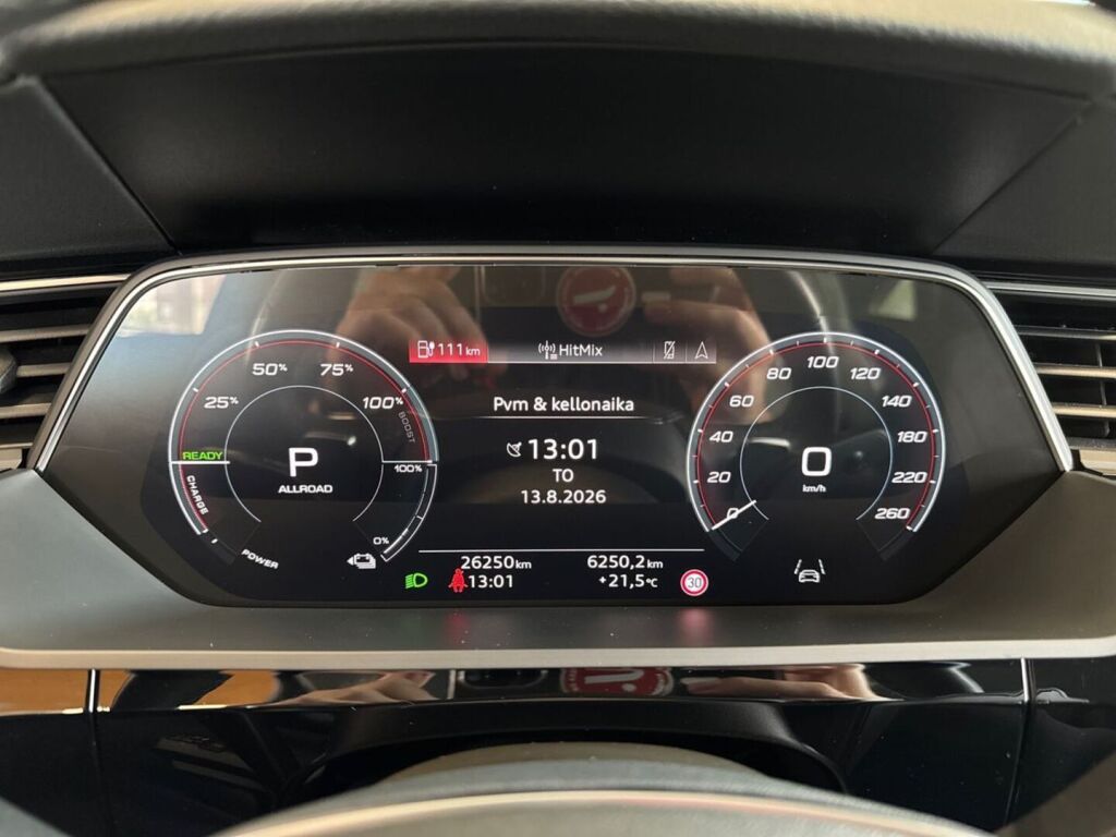 Audi Q8 e-tron 2023 Harmaa
