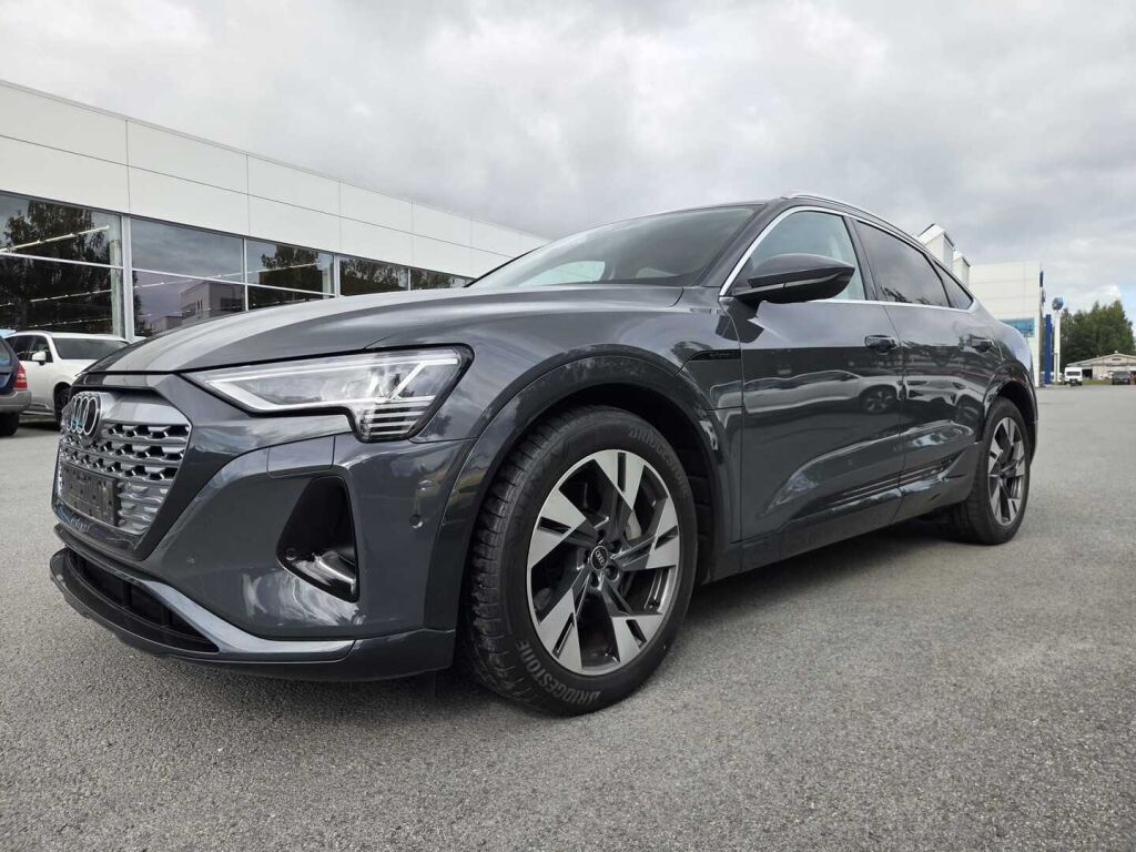Audi Q8 e-tron 2024 Harmaa