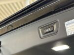 BMW i5 2026 Metallinhohto Musta (CARBONSCHWARZ METALLIC)