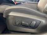 BMW i5 2026 Metallinhohto Musta (CARBONSCHWARZ METALLIC)
