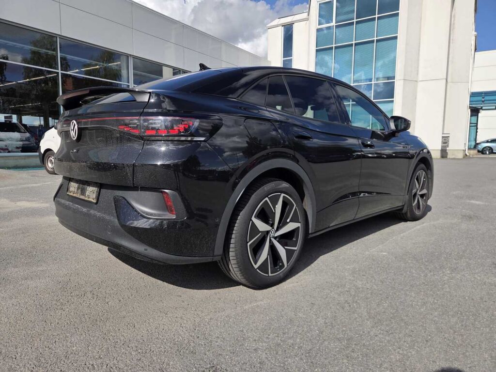 Volkswagen ID.5 2023 Musta