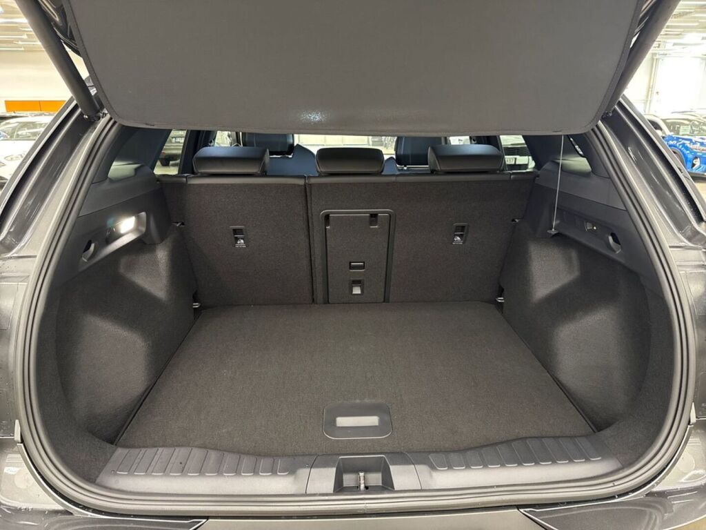Ford Explorer 2026 Harmaa