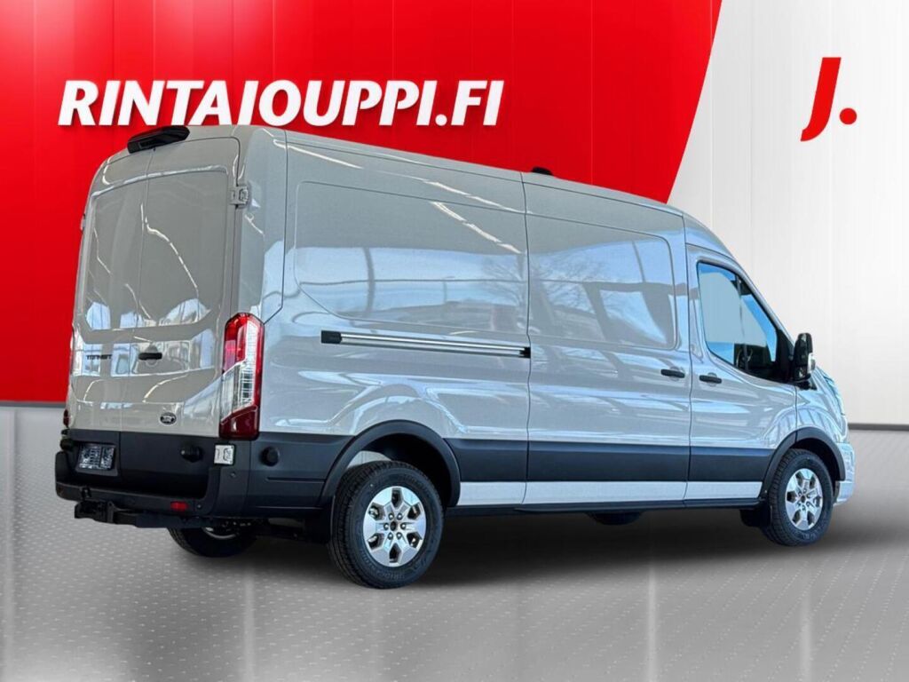 Ford Transit 2026 Frozen White