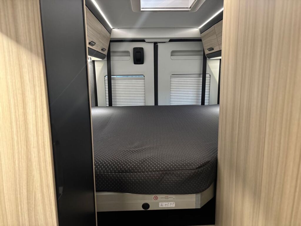 Sun living V 65 GX 2026 Musta