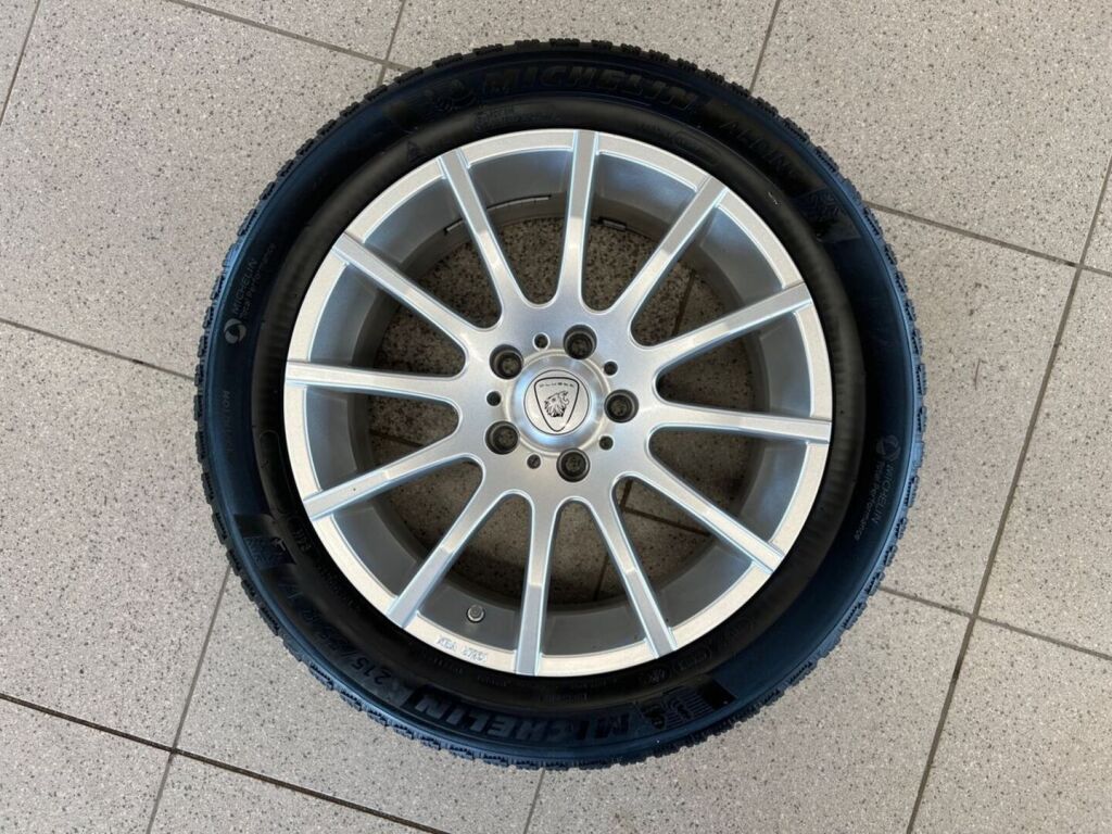 Hyundai KONA 2023 