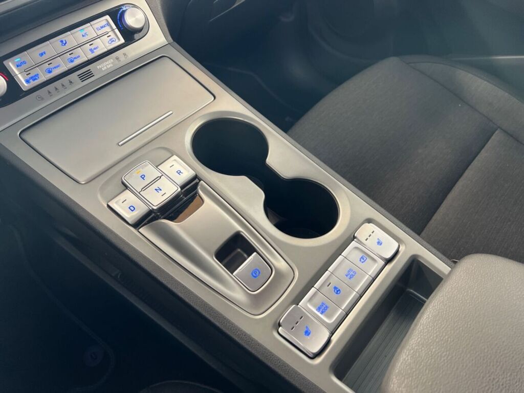 Hyundai KONA 2023 