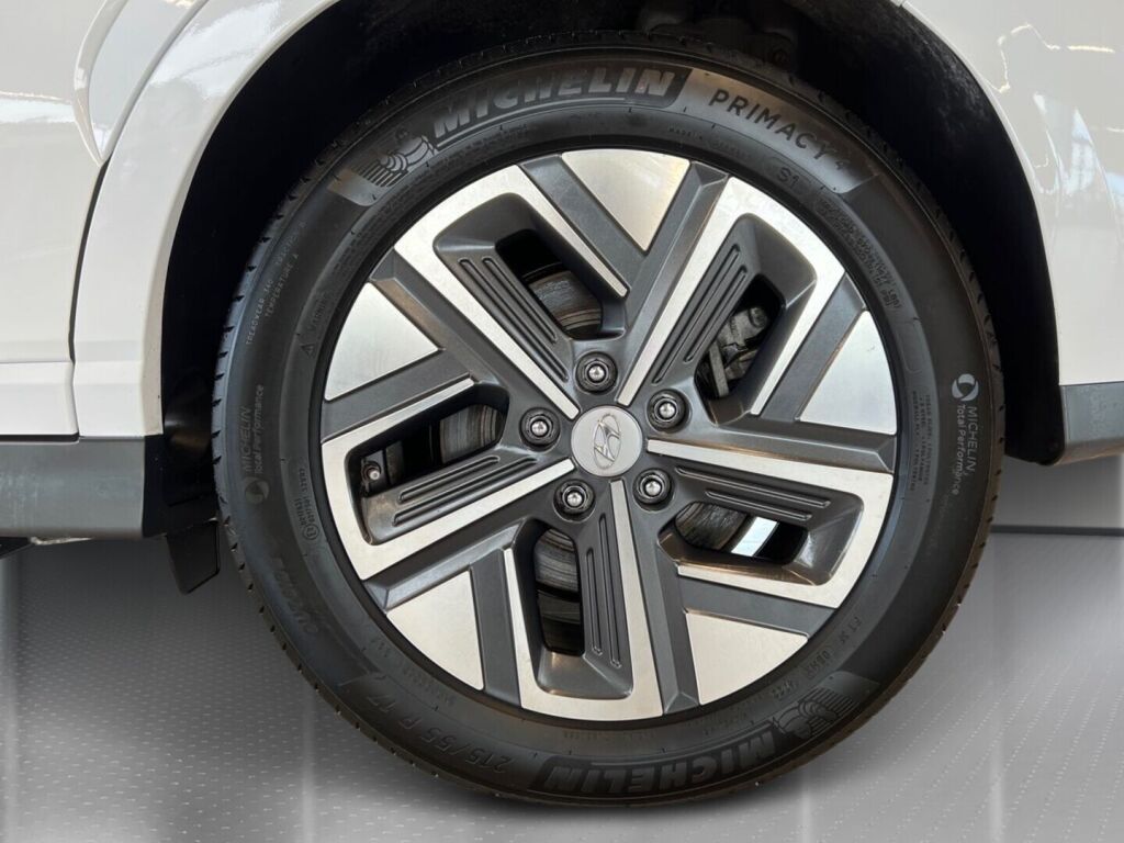 Hyundai KONA 2023 