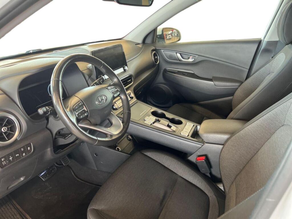 Hyundai KONA 2023 