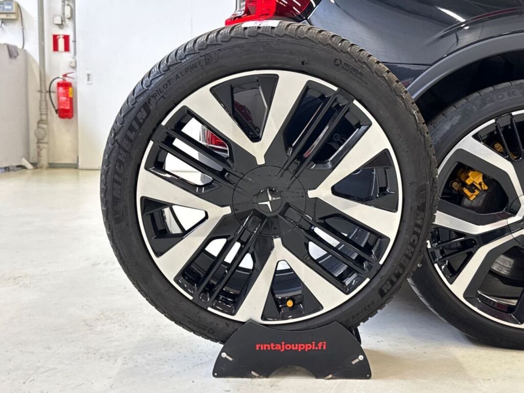 Polestar 2 2023 