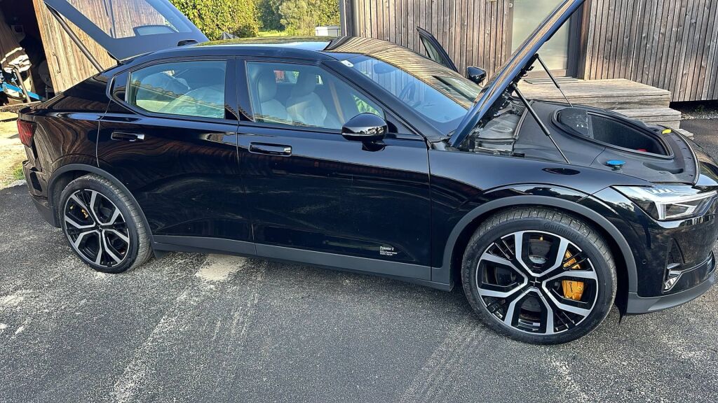 Polestar 2 2023 