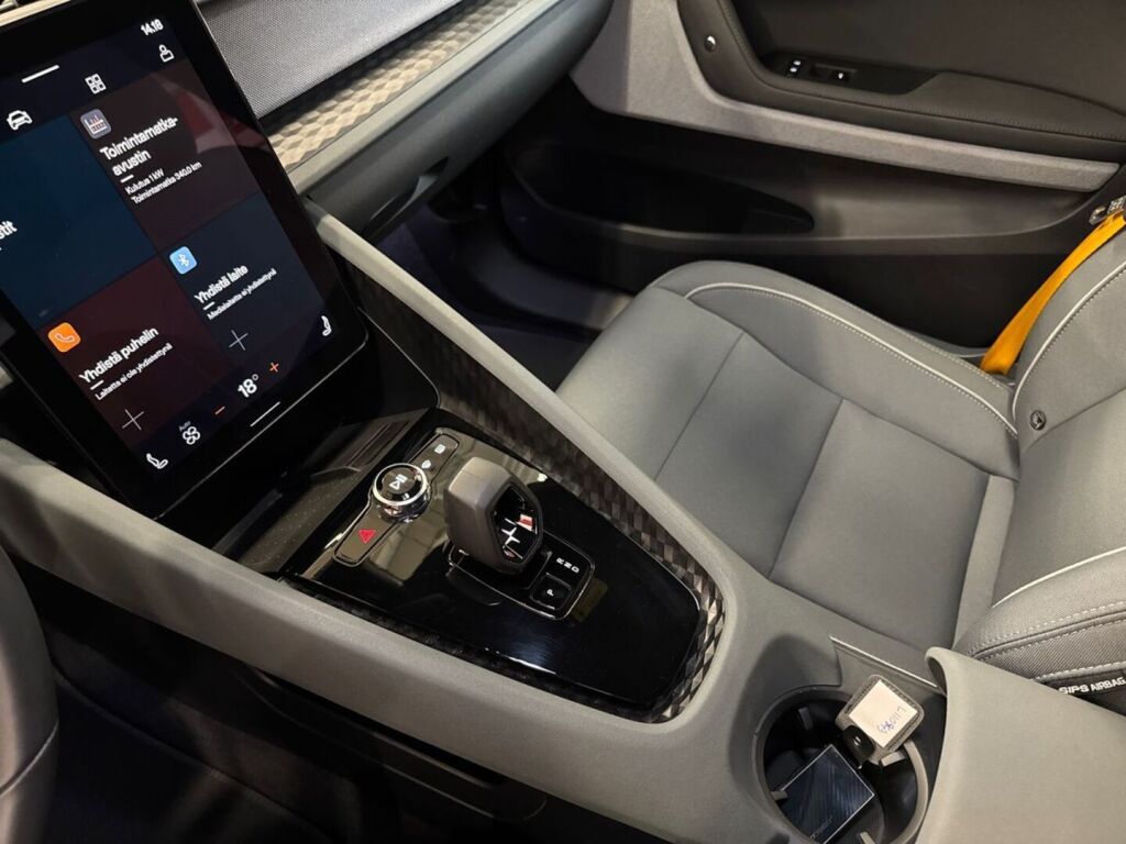 Polestar 2 2023 