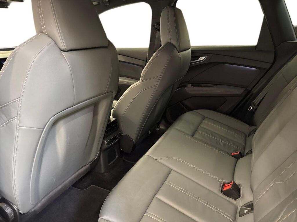 Audi Q4 e-tron 2022 
