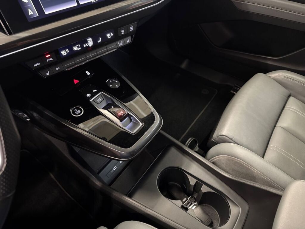 Audi Q4 e-tron 2022 