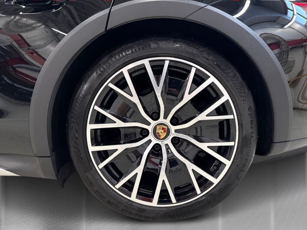 Porsche Taycan 2022 Musta