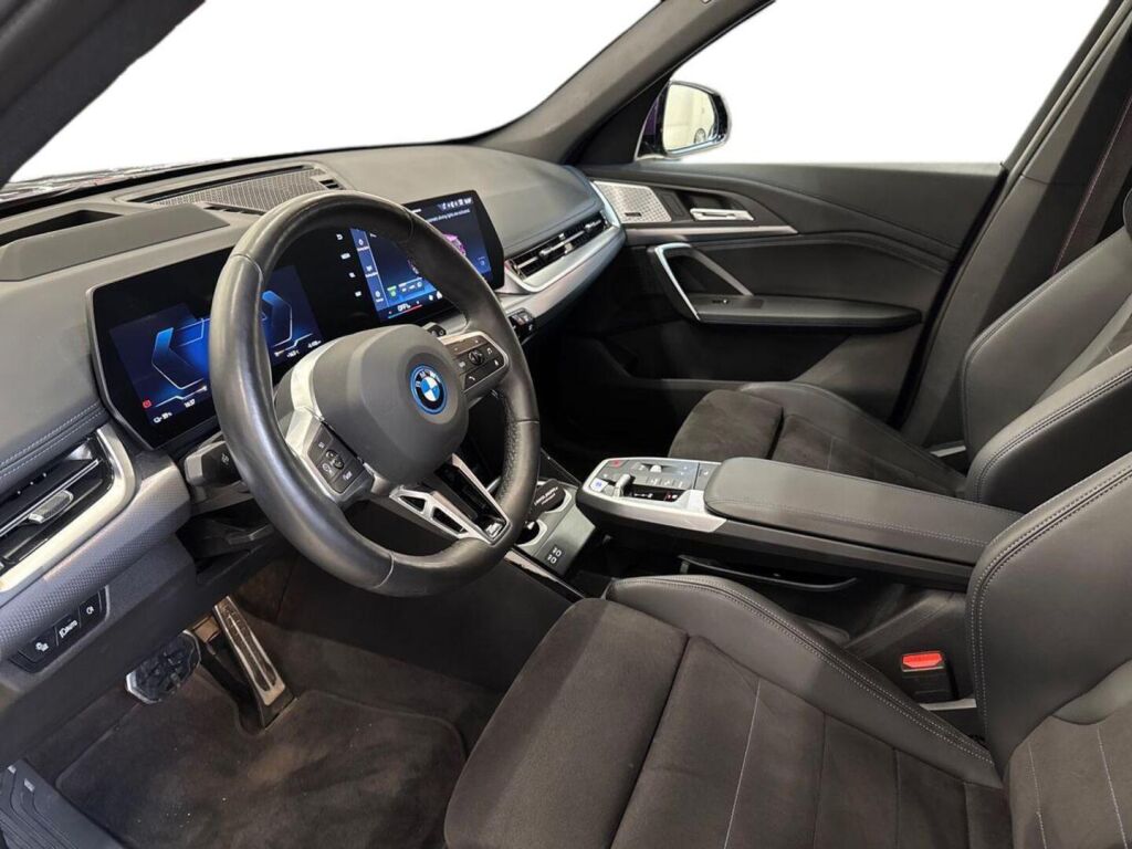 BMW iX1 2024 