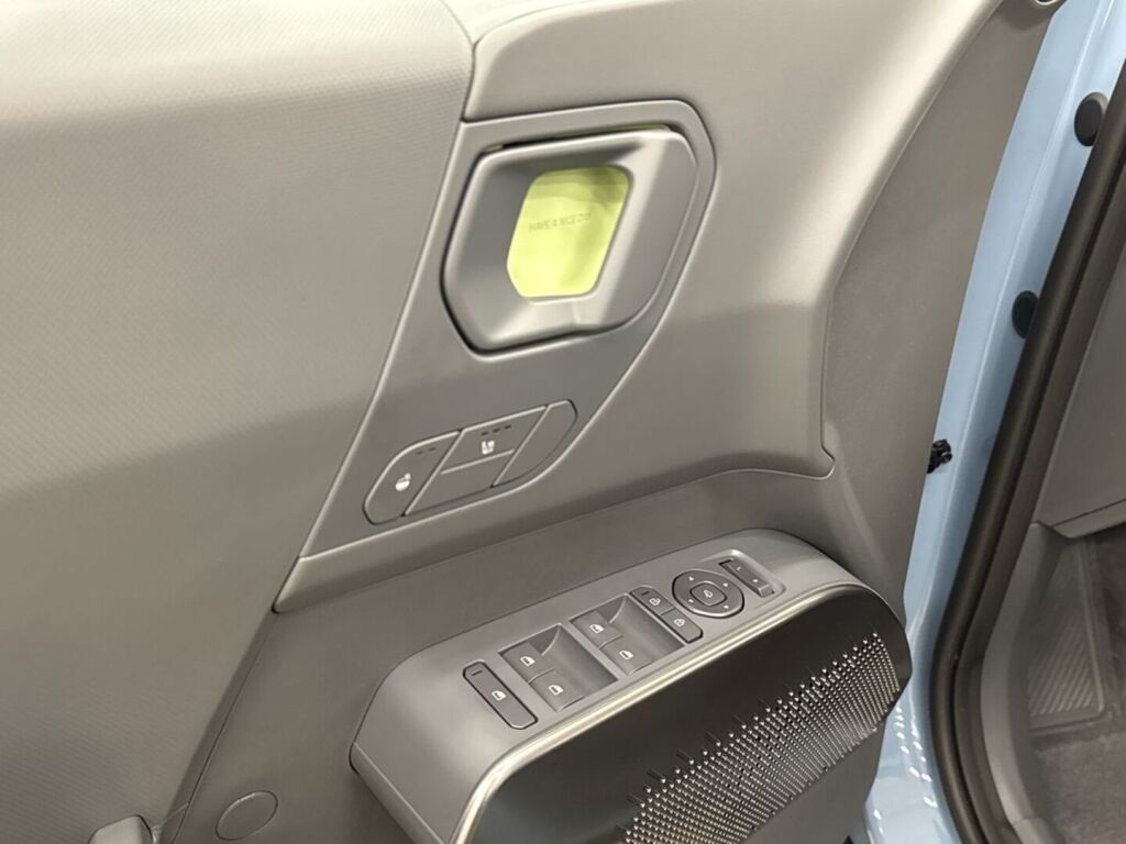 Kia EV2 2027 Sininen
