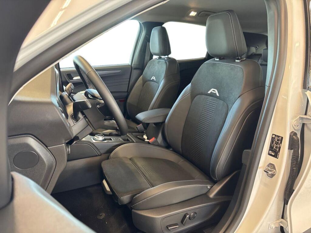 Ford Kuga 2026 Frozen White