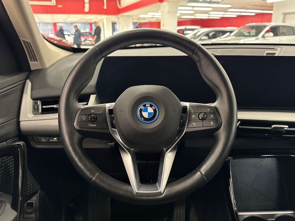 BMW iX1 2024 
